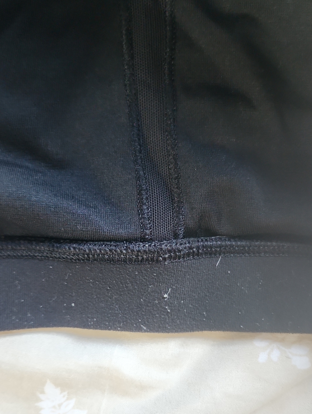 Lululemon Flow Y Sports Bra Size 6 Black OLD - Picture 9 of 11